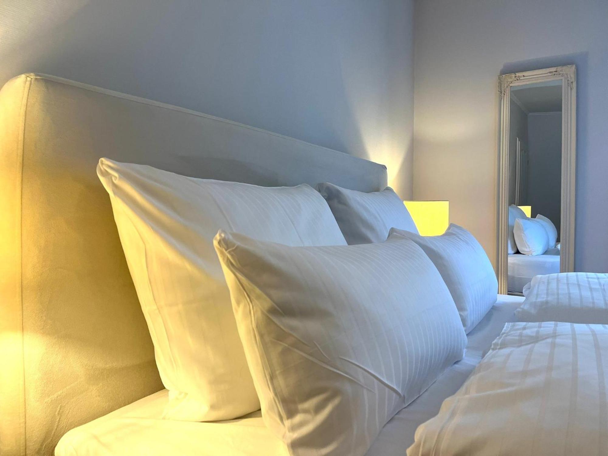 Karolingerhof - Mosel Hotel Krov Ngoại thất bức ảnh