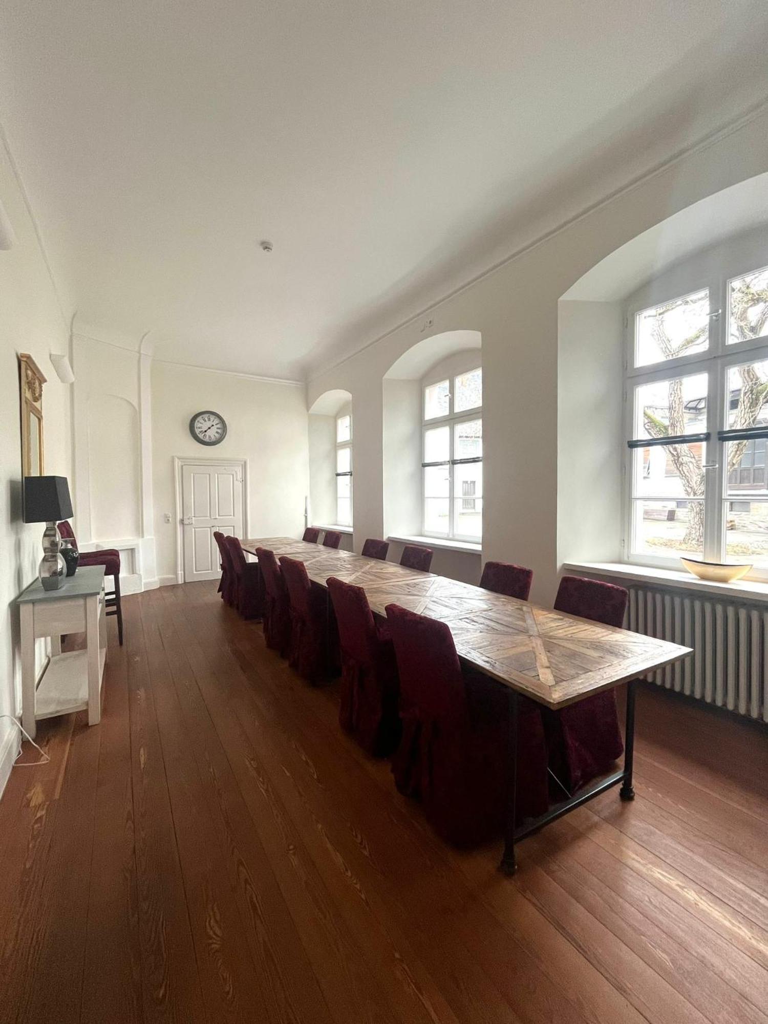 Karolingerhof - Mosel Hotel Krov Ngoại thất bức ảnh