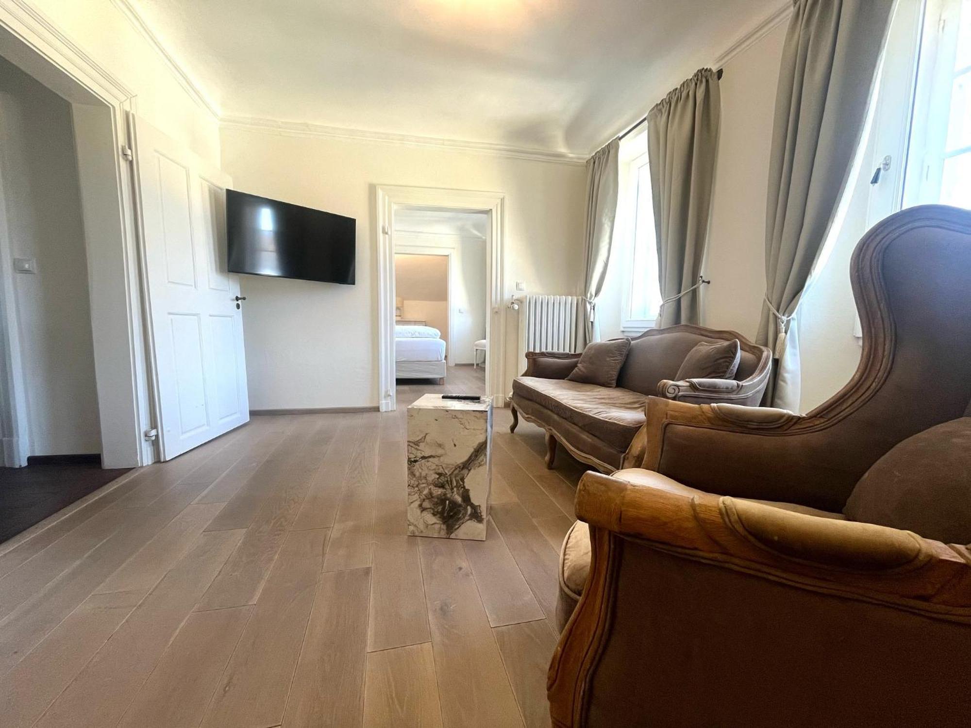 Karolingerhof - Mosel Hotel Krov Ngoại thất bức ảnh